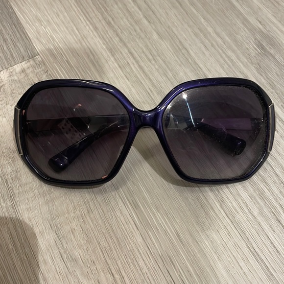 Purple Marc By Marc Jacobs sunglasses - Picture 1 of 4
